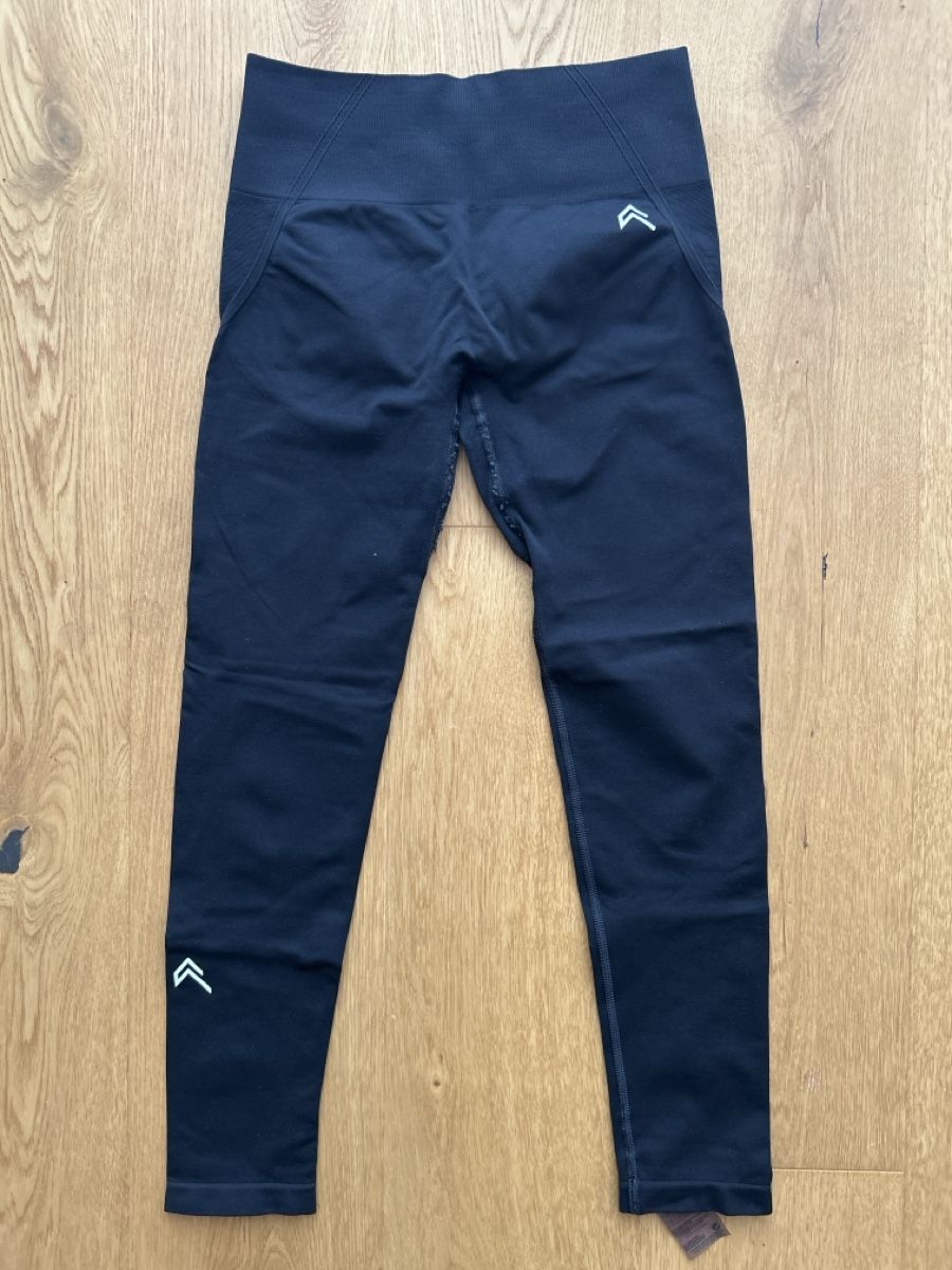 Oner Active Leggings: oner active effortless leggings – Usato da Hindelbank venduto da ginamarisa
