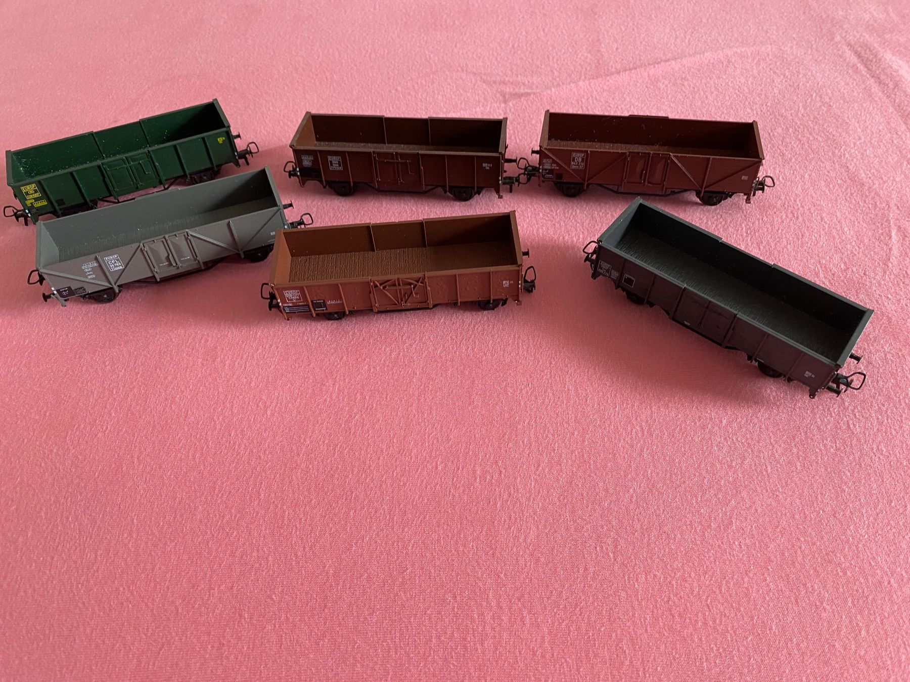 Kleinbahn Modellini di ferrovie: 6 Güterwagen Modelleisenbahn – Usato da Winterthur venduto da Roligody