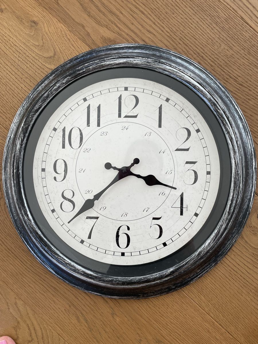 Orologi: Wanduhr – Usato da Balgach venduto da jan_w7fp