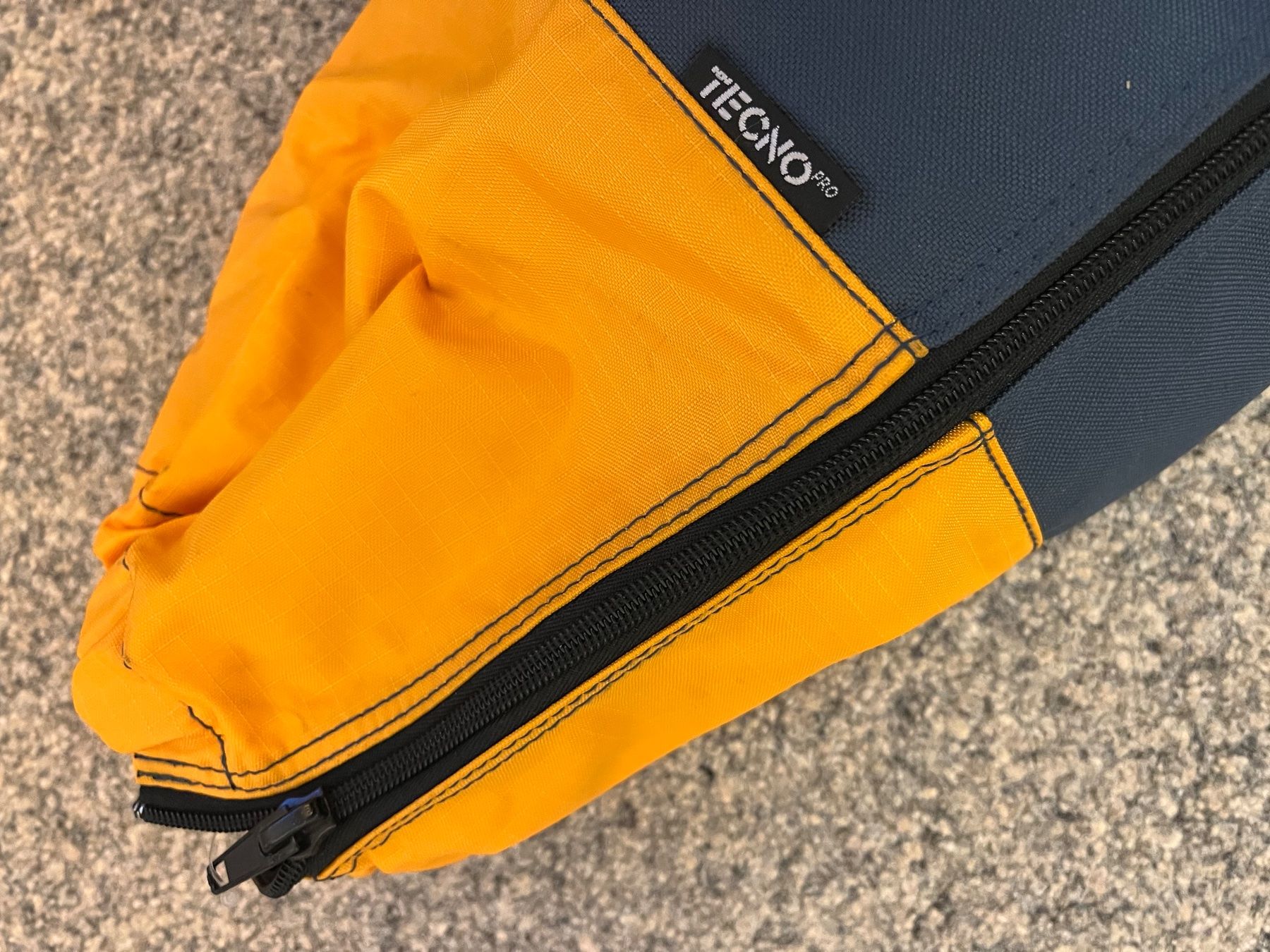 Sacs: Skibindungshülle "TECNO", durchgehender RV, 65cm – Neuf avec emballage d'origine à Adliswil par vette56 2