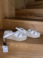 ZARA Leather Wedge Sandals, Gr. 38, Ecru White, Neu mit Etik