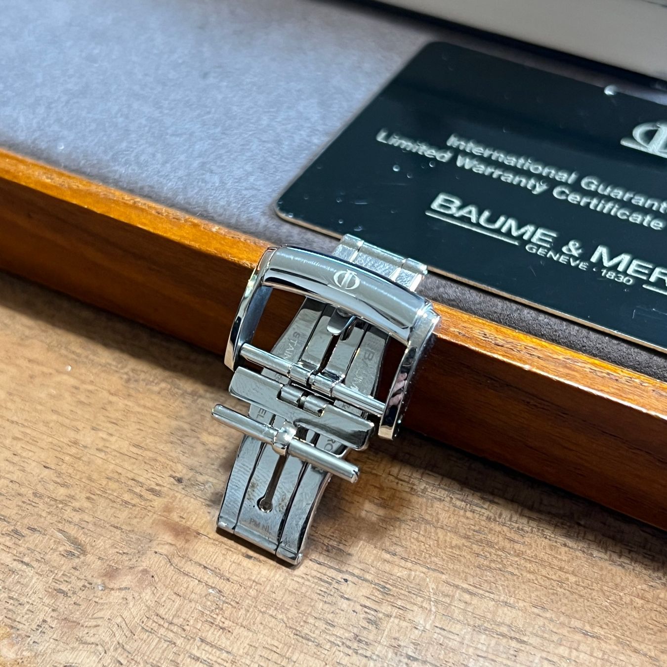 Baume & Mercier Montres: FLASH SALE Baume & Mercier Classima Executives Full Set MOA0 – D'occasion à Carouge GE par Watchaser 5