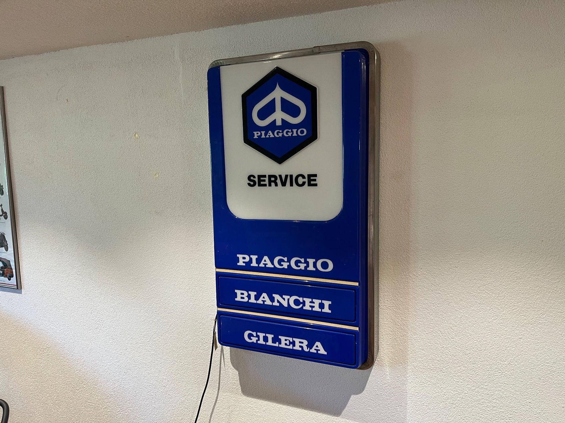 Piaggio Insegne: Piaggio Service - Leuchtreklame – Usato da Erlinsbach venduto da Stu-ff 4