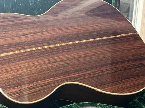Martin & Co. Strumenti musicali: Martin 000-28 – Usato da Villars-sur-Glâne venduto da Claziko16 9