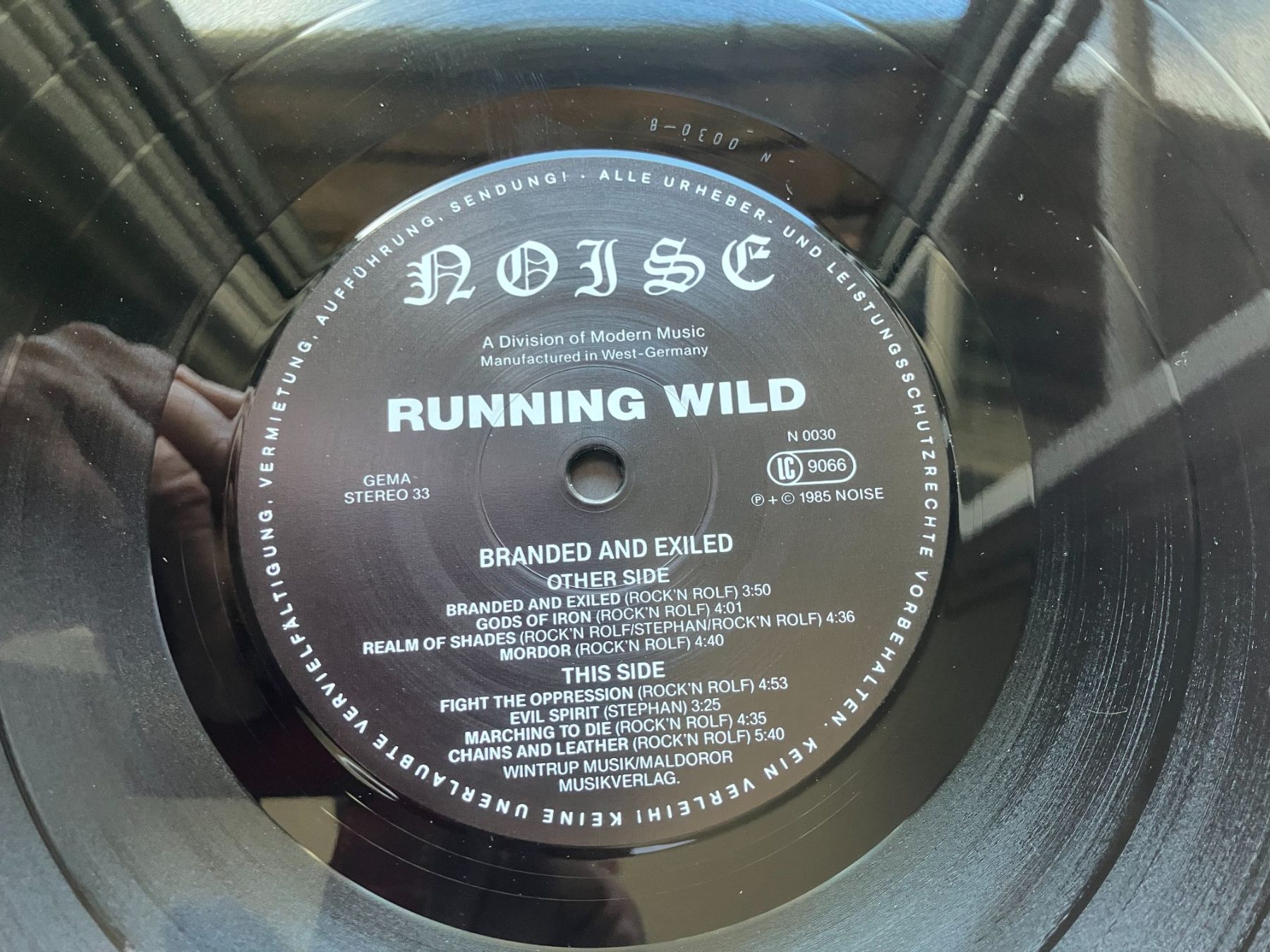 Dischi in vinile: Running Wild – Usato da Aarwangen venduto da Jukebox3 7