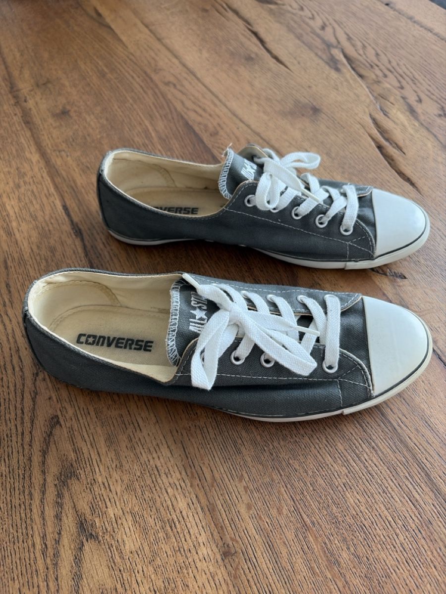 Converse Damenschuhe: Converse All Star Sneaker, grau, Grösse 40.5 – Gebraucht aus Winterthur von ..Sun..