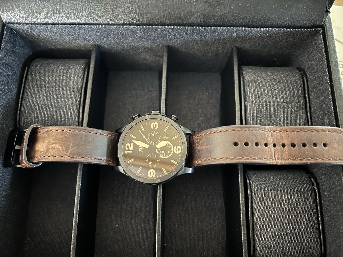 Fossil Orologi: Fossil chronograph 100 meters – Difettoso da Rueyres-les-Prés venduto da lio_mc8f
