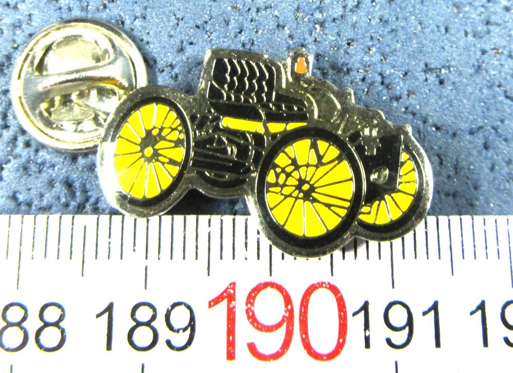 OLDTIMER AUTO PIN 
