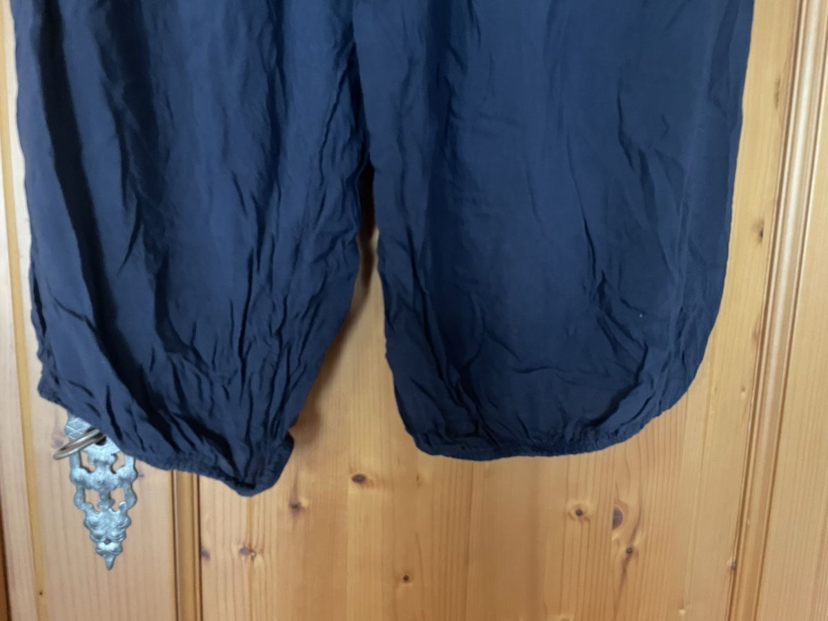 Pantaloni: Haremshose, Sommerhose, lässig, Gr. M, Dunkelblau. – Usato da Buchs AG venduto da fischli610 4