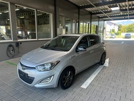 Hyundai i 20 1.4 extra Plus     MFK  08.2026