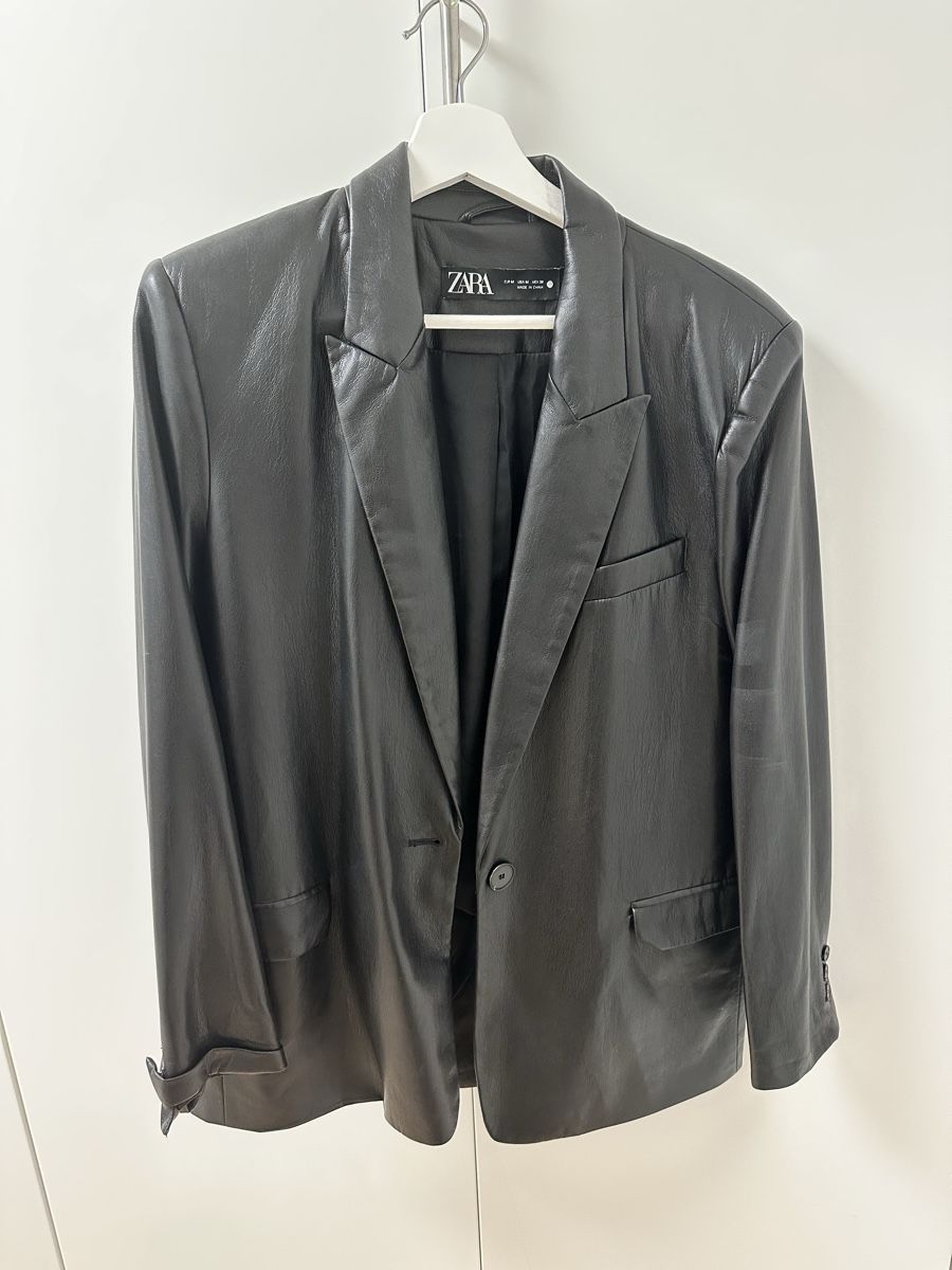 Zara Jacken: Blazer en cuir – Neu (gemäss Beschreibung) aus Sion von sar_8xmg