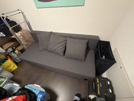 Ausziehbares Sofa mit Bettkasten zu verkaufen.