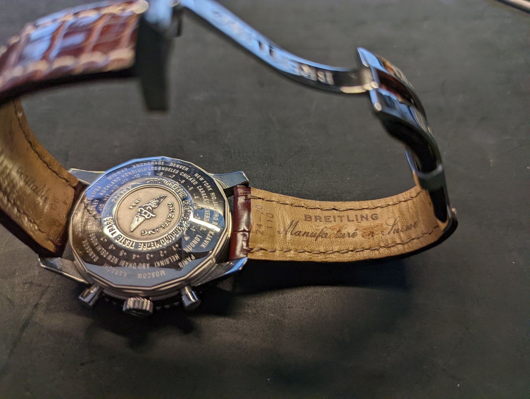 Breitling Montres: Breitling Navitimer World Chronograph A24322 – D'occasion à Stäfa par plinto 4