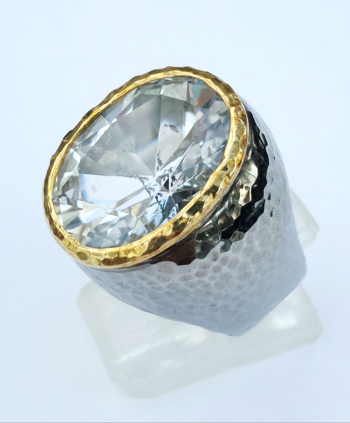Anelli: Statement Ring, Silberlook mit grossem weissen Quarz ✨ – Nuovo e nell'imballaggio originale da Zürich venduto da adriben 3