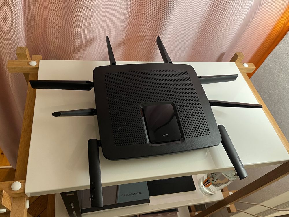 Linksys EA9500: WLAN-Basisstation mit grosser Reichweite (Gebraucht) in ...