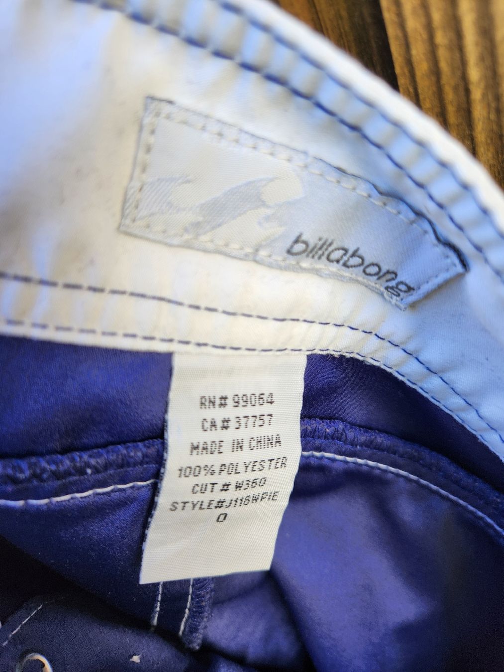 Billabong Costumi da bagno & Bikini: Vintage Billabong Board Shorts – Usato da Fribourg venduto da voidness 1