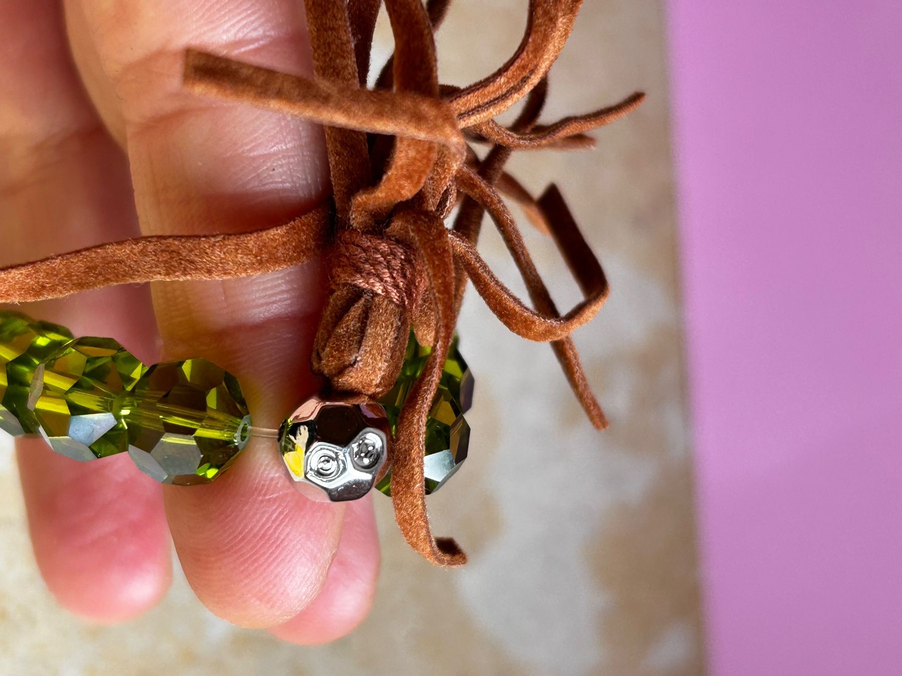 Bracciali & Braccialetti: Armband olivgrün – Usato da Dittingen venduto da Bellevista 8