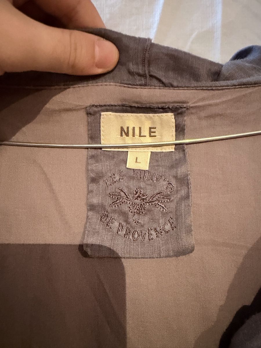 Nile Vestes: NILE – D'occasion à Urnäsch par _._naomi_._ 4