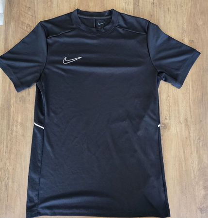 T-shirt Nike Dri-Fit noir taille M bon état