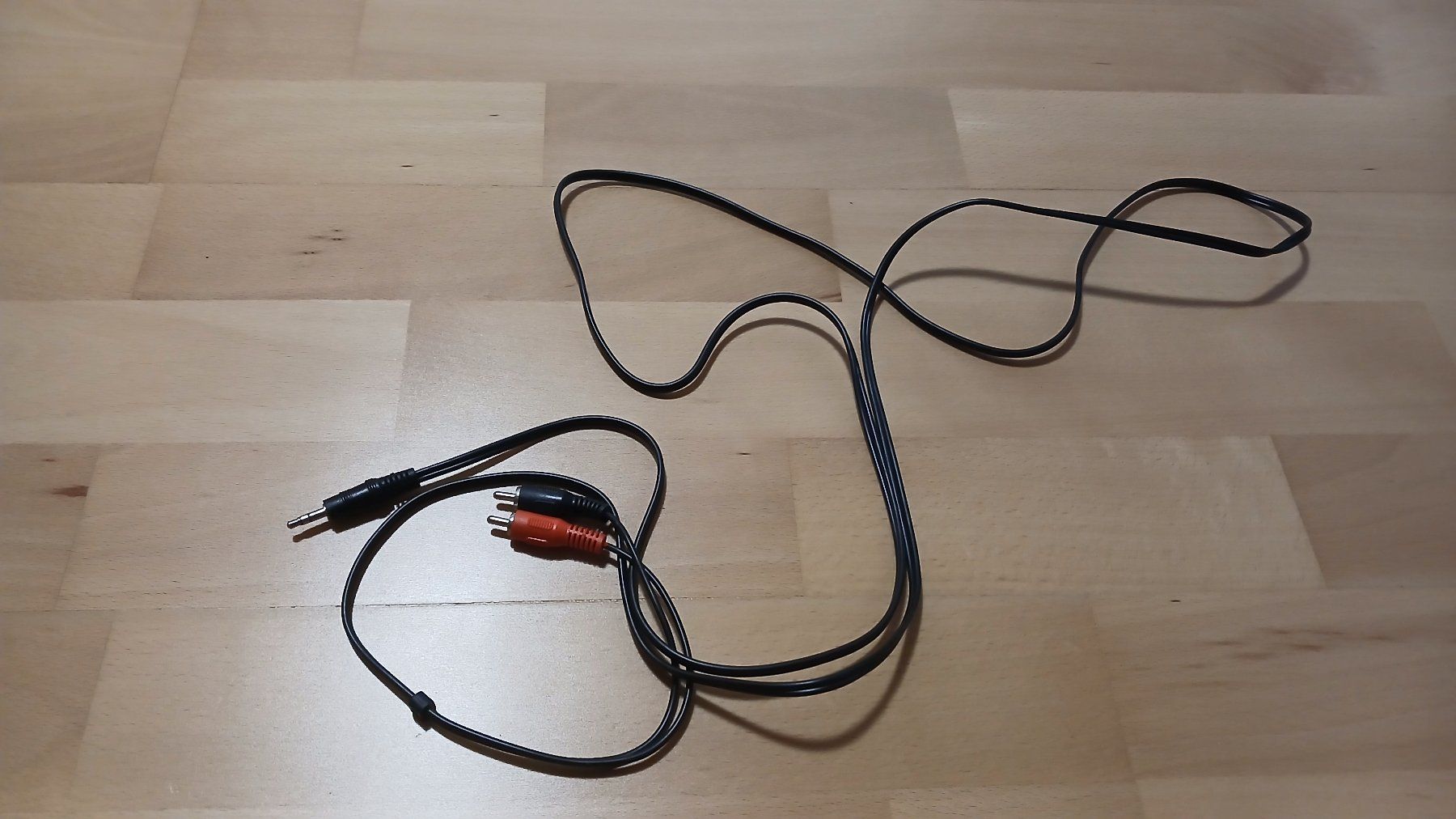 Cavi: Audio-Kabel 3,5mm schwarz/rot – Usato da hinwil venduto da tho_j6kz 3