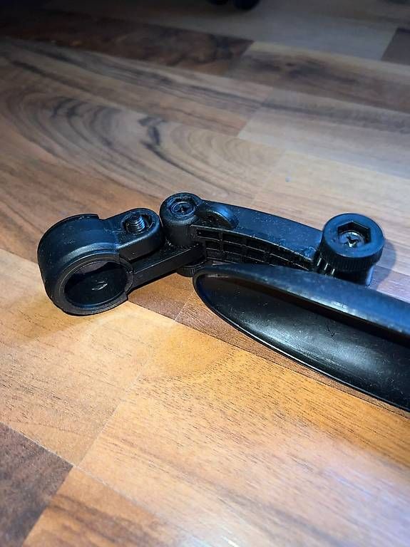 Pezzi di ricambio: Velo-Schutzblech, verstellbar – Usato da Luzern venduto da claiudiu 4