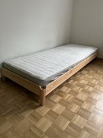 Bettgestell Massivholz + Matratze 