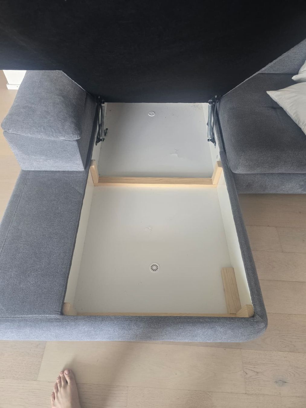Sofas: Grosses Ecksofa mit Bettfunktion und Bettkasten, 3.40m – D'occasion à Uzwil par Dkcryp 8