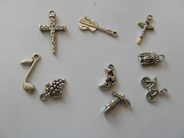 lot  bijoux - voir les photos /9articles 4.90frs