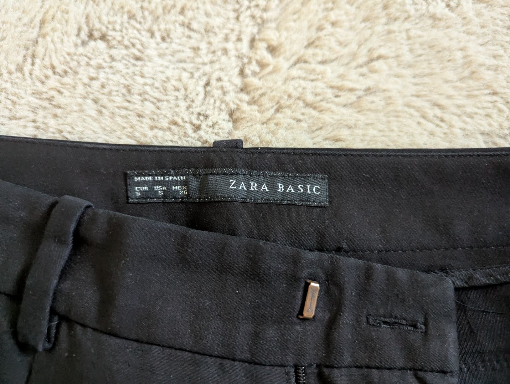 Zara Pantaloni: pantalon Zara S – Usato da Montreux venduto da dem_gyt9 2