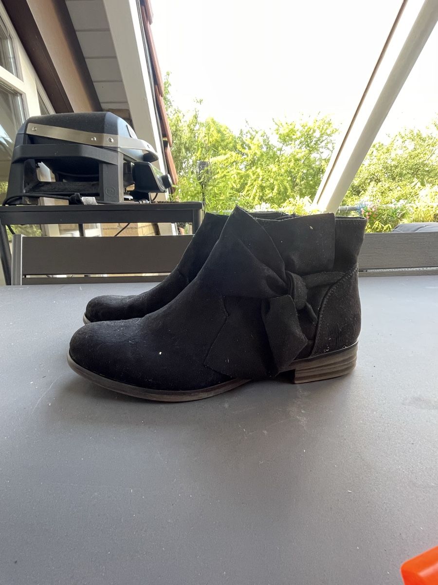 Chaussures femmes: Stiefelette – D'occasion à Aristau par cherry-berry
