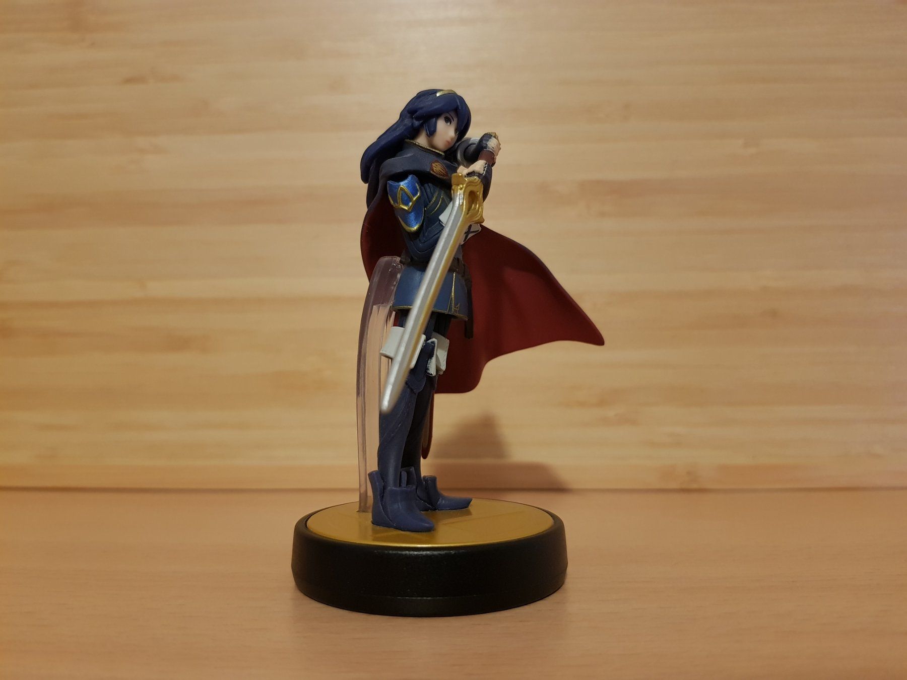 Nintendo Giochi: amiibo Fire Emblem Lucina – Usato da Münchenstein venduto da 2DGames 3