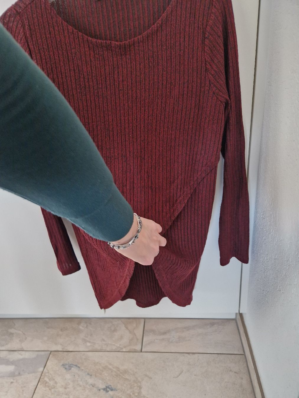 Only Pulls & Sweat-shirts: ONLY Pulli, Grösse S, Weinrot – D'occasion à Niederrohrdorf par Miripfiri 4