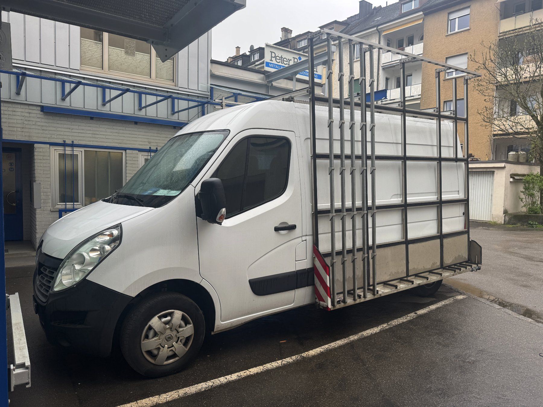 Renault Tutti i ricambio: Renault Master mit Seitengestell(Platten, Glas, Transport) – Usato da Burg im Leimental venduto da Fabiooo1 1