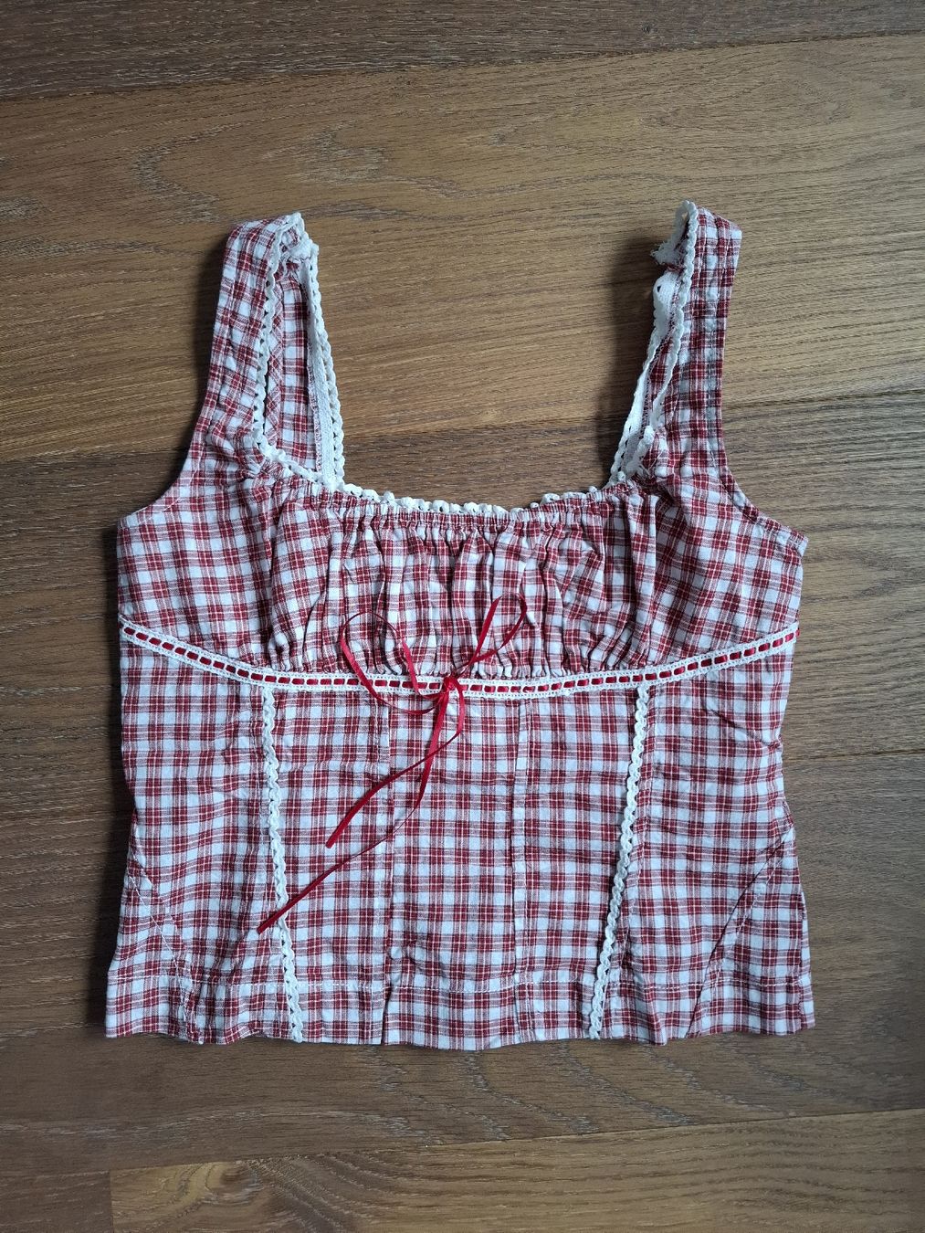 Urban Outfitters Top: Milkmaid Top – Usato da Biel-Benken BL venduto da lki_gn82