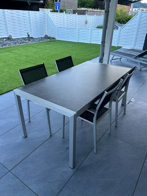 Set di tavolo e panche: Gartentisch 180x90 inkl. 4 Stühle – Usato da Pfungen venduto da Ciccina0