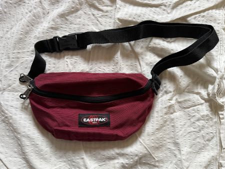 EASTPAK Springer Small Crossbody Bum Bag Bordeaux