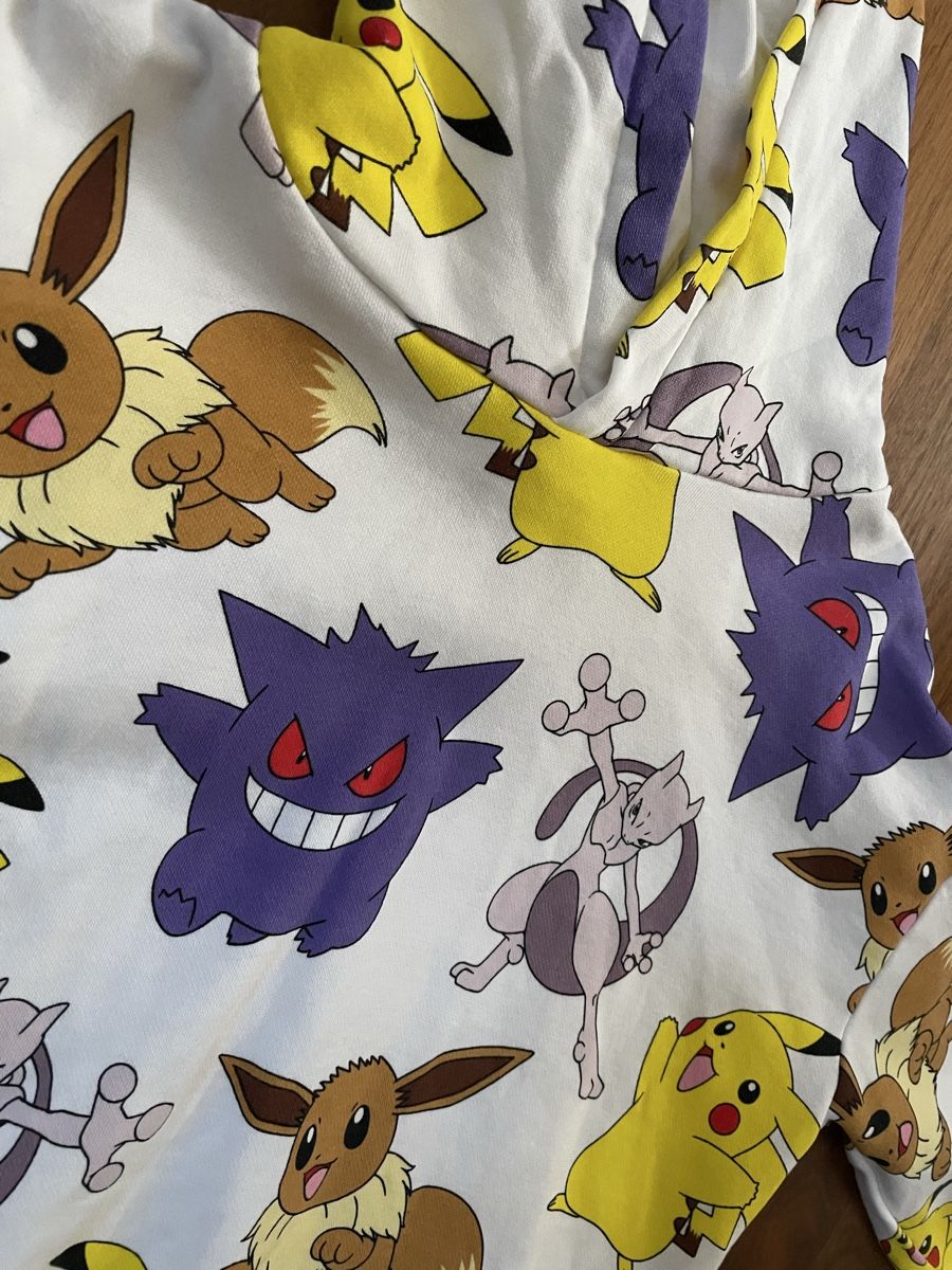 H&M Maglioni & Felpe: Kapuzenpullover Pokemon Gr. 134/140 gebraucht – Usato da Fehraltorf venduto da Nadja0205 1