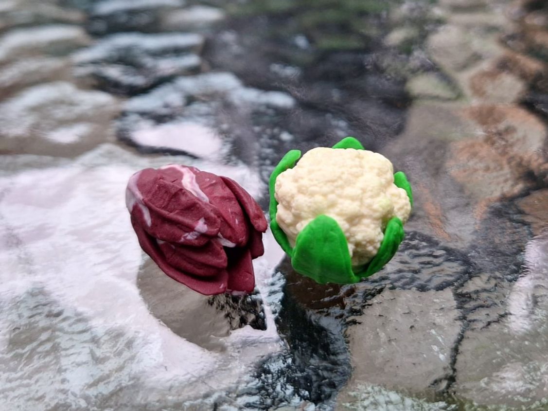 Case e mobili per bambole: Handmade Blumenkohl und Radicchio Salat – Nuovo (secondo la descrizione) da Zürich venduto da HandmadeTinyFood 2