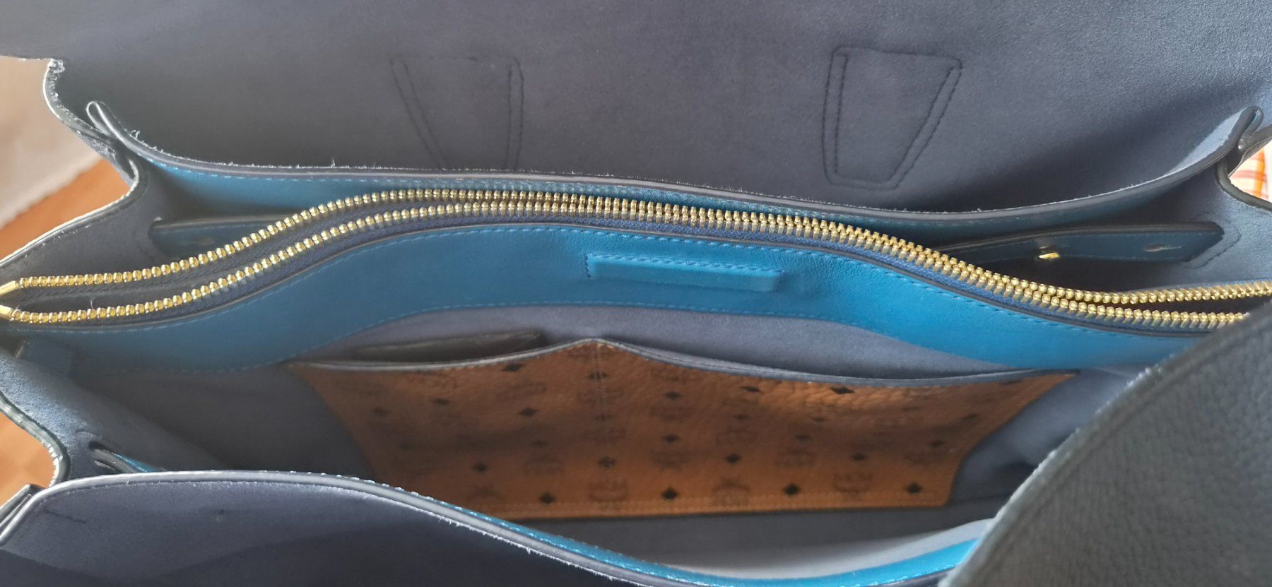 Mcm Borse da donna: Original MCM Milla Tote in Dunkelblau ¦ Medium – Usato da Zug venduto da Keikogood 5