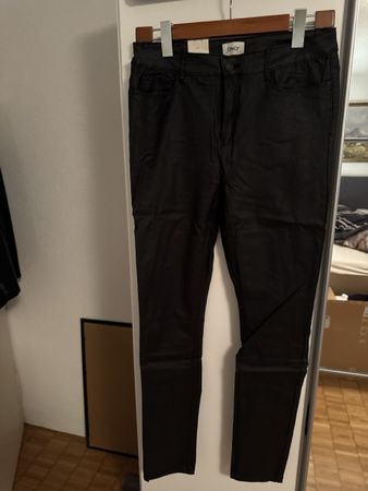 Damen Jeans ONLY L 32 schwarz guter Zustand