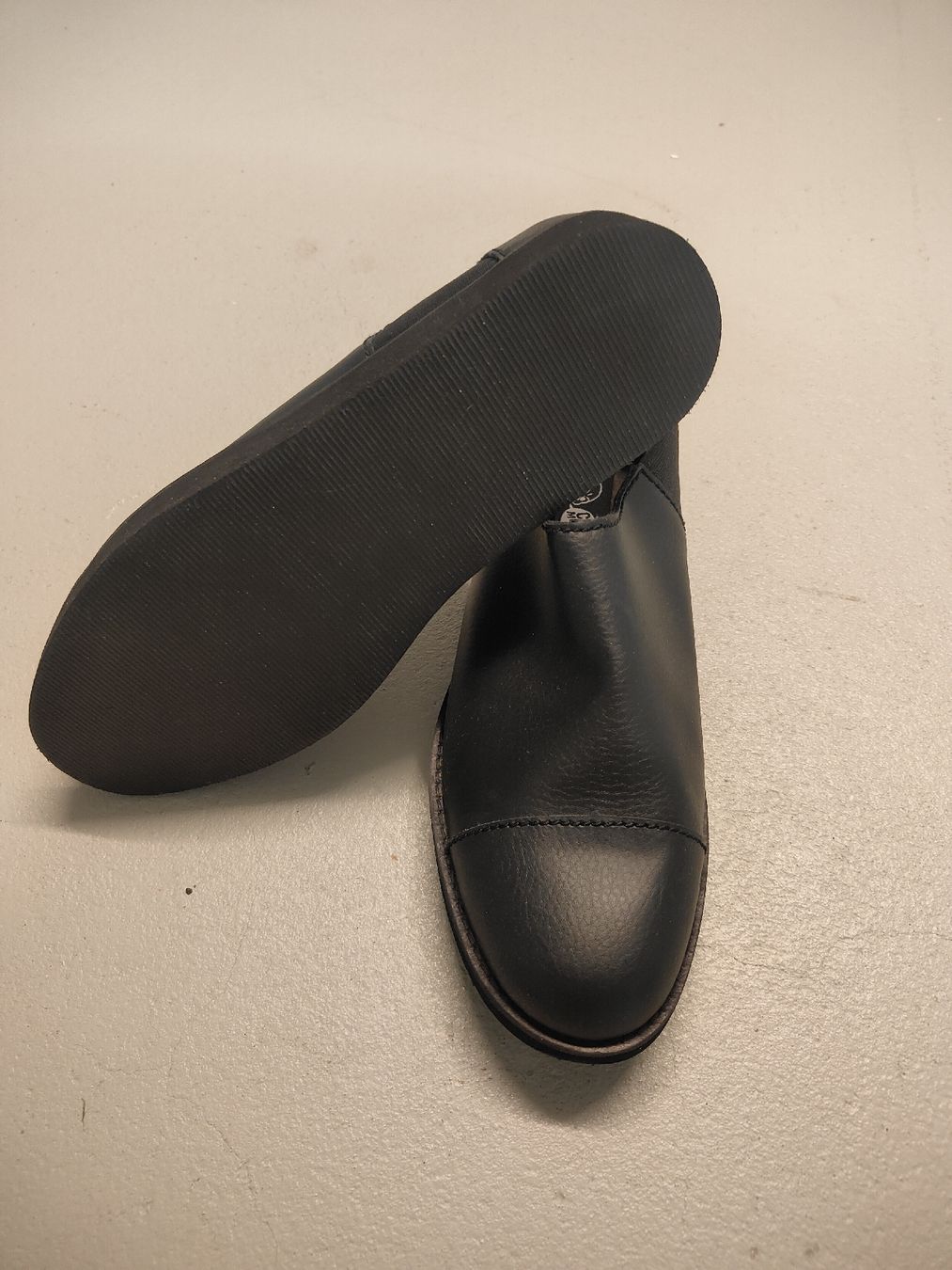 Scarpe da uomo: Cheap Monday Halbschuh Herren Slipper. Gr. 45 – Nuovo (secondo la descrizione) da Mettmenstetten venduto da fez_2c5b 1