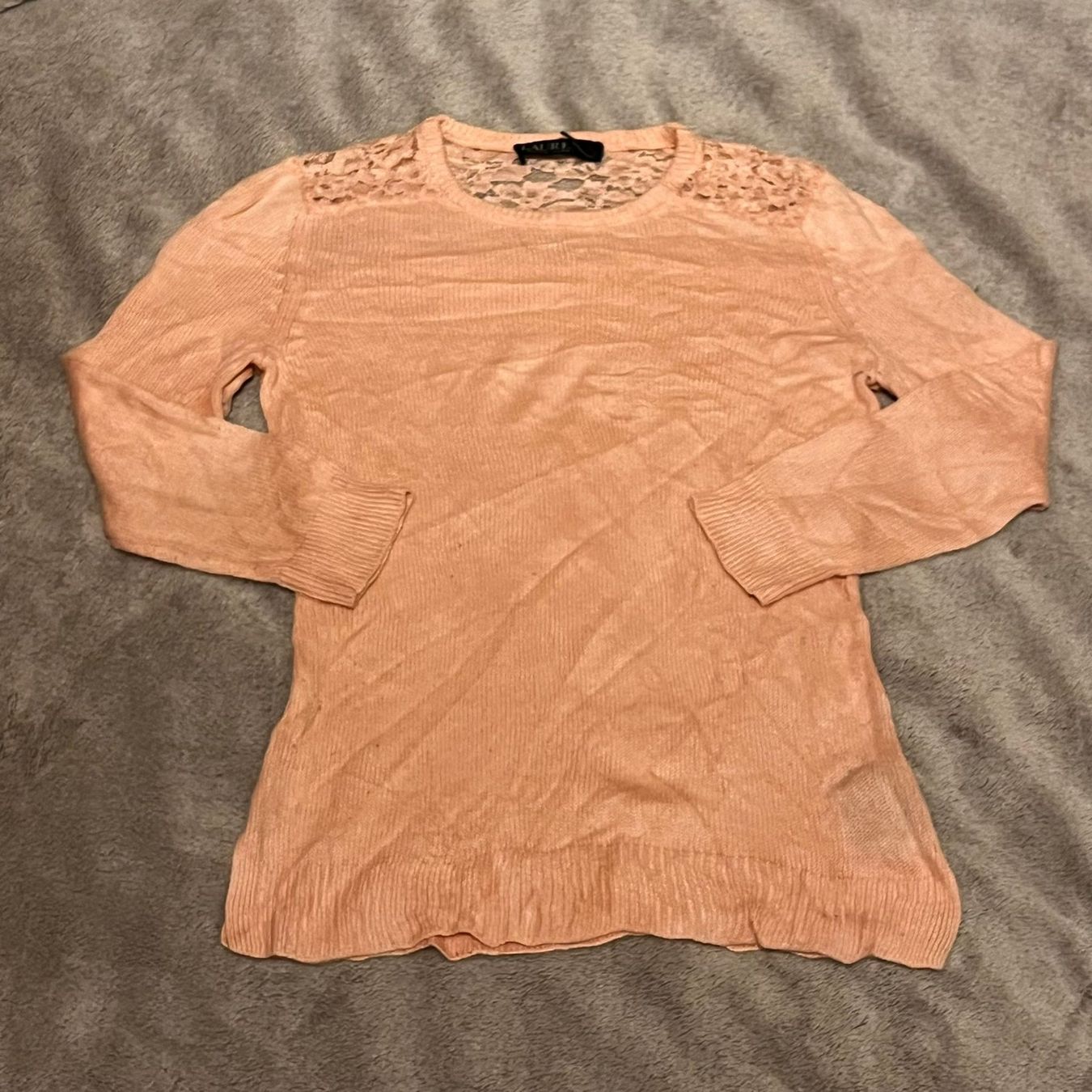 Ralph Lauren Top: Pull Ralph Lauren XS pêche dentelle au dos – Usato da Marin-Epagnier venduto da csc_8765