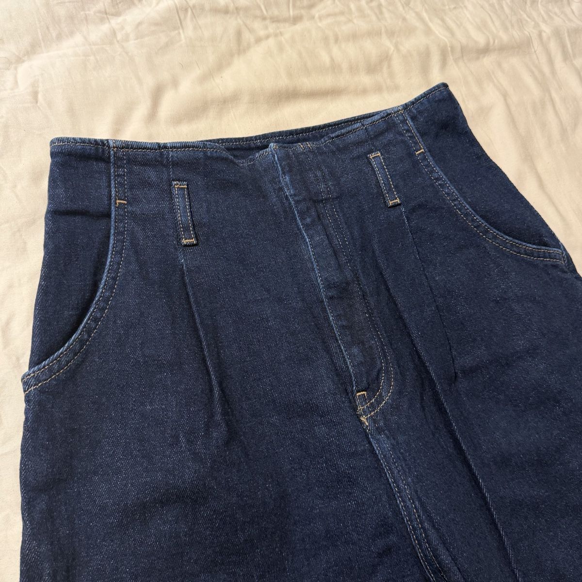 Massimo Dutti Jeans: Massimo Dutti jeans – D'occasion à Lausanne par its_zl9h 1