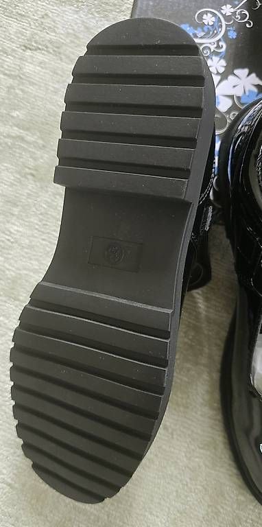 Scarpe per ragazzi: Kinder schuhe  – Usato da Zürich venduto da joo_hrd5 3