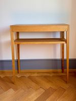 Eleganter Designer Konsolentisch in Eiche