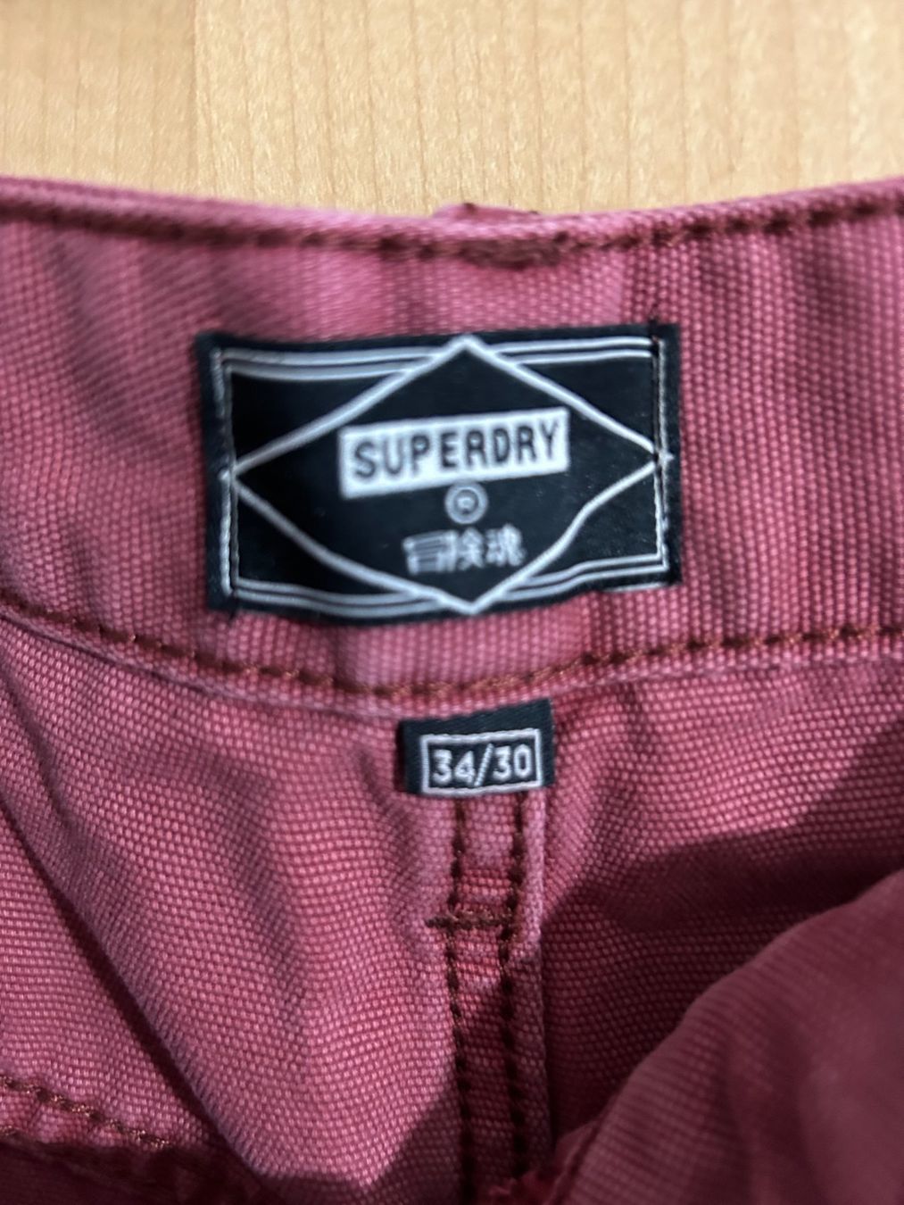 Superdry Pantaloni: Superdry Cargo Trousers 34/30 New – Nuovo (secondo la descrizione) da Itingen venduto da bra_c7hw 2