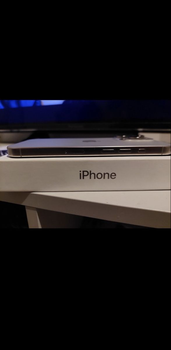 Apple Telefoni cellulari / Smartphones: Iphone 16 Pro 128 GB – Nuovo (secondo la descrizione) da nebikon venduto da Marco2303 3