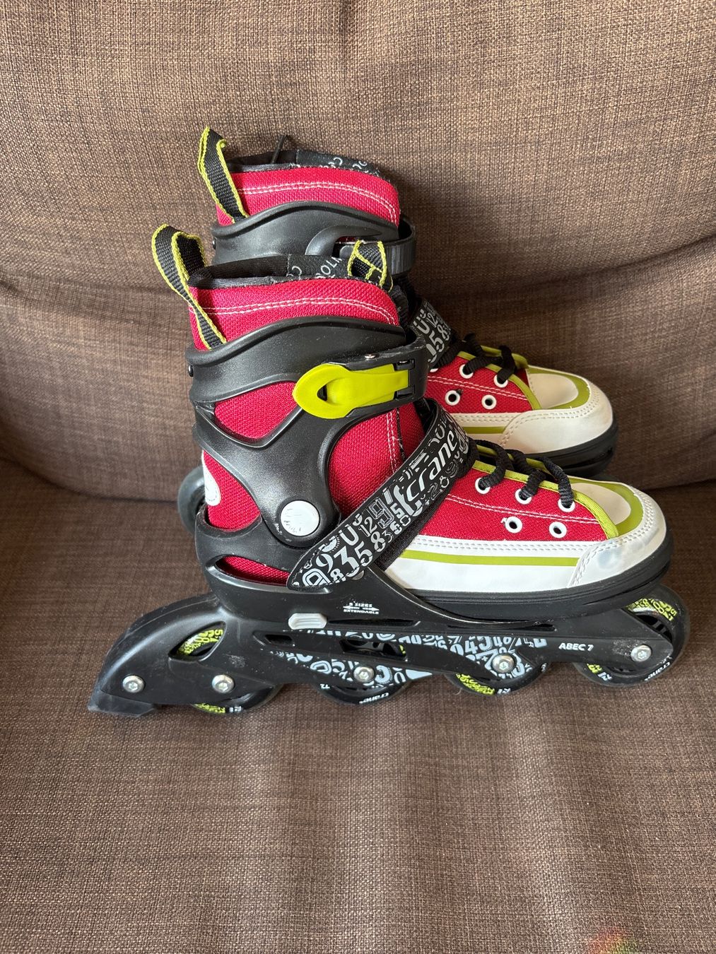 Pattini in linea & Pattini a rotelle: Inline Skates Gr. 33 - 37 – Usato da Genève venduto da Livsonman 1