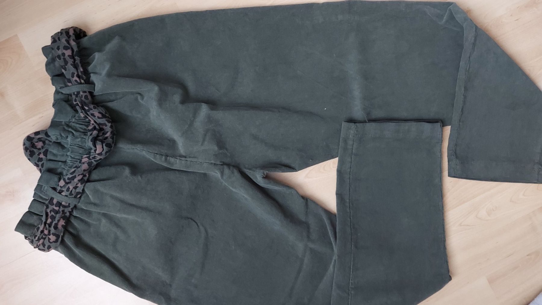 Pantaloni: Hose Made in Italy Khaki Farbe – Usato da Nebikon venduto da Draga25 2