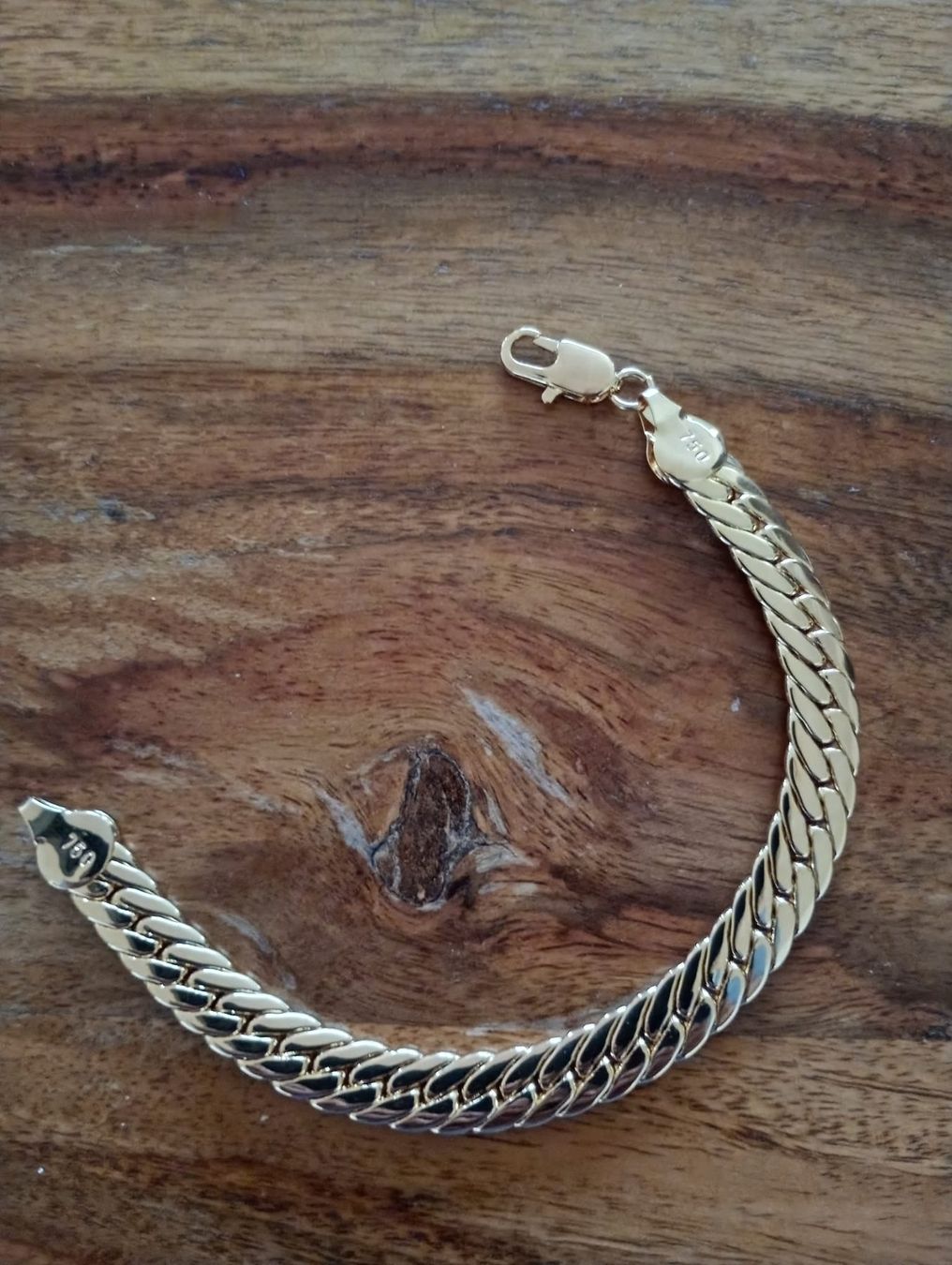 Bracelets: Armband vergoldet mit 18 Karat – D'occasion à St.Gallen par Viki3